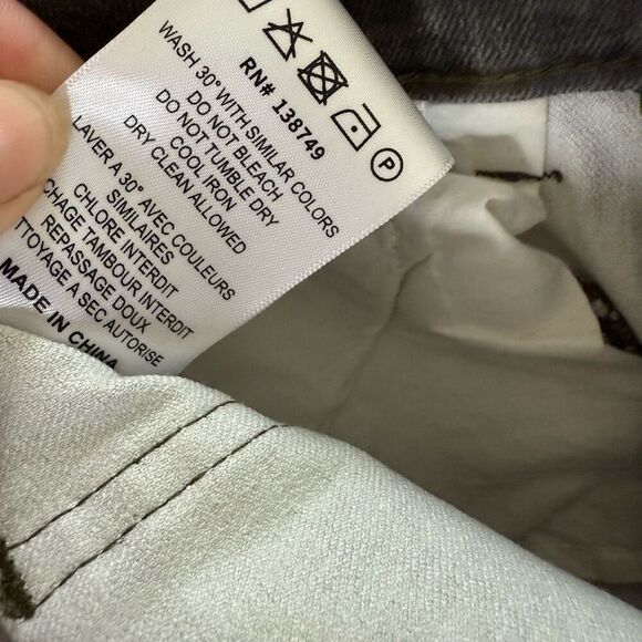 Etienne Marcel Zippered Camouflage Jeans $228 29 - Picture 9 of 9